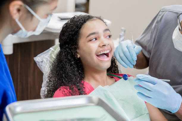 Best Broken or Chipped Tooth Repair in Lake Camelot, WI